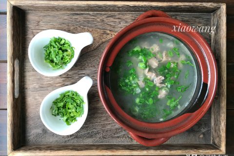 牛肉粉丝汤：家常美食牛肉粉丝汤的制作方法（口感鲜美、简单易学）