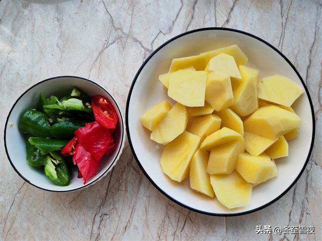 土豆牛肉的做法：口感绵软的土豆牛肉，让你感受美味与满足！