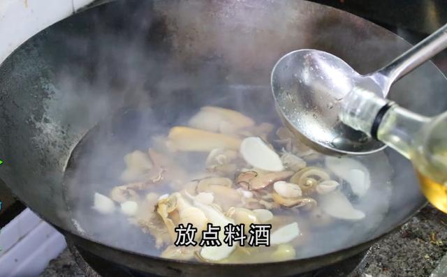 河蚌的做法：探寻鲜嫩可口的河蚌最佳烹饪方式