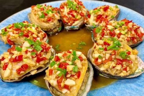 Aprenda as técnicas essenciais para preparar pratos de abalone com nossas especialidades de abalone fresco!