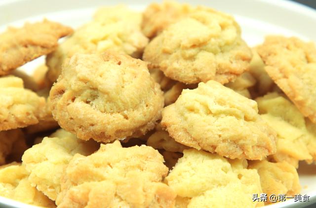 用烤箱烤饼干简单又美味，亲手制作家庭零食