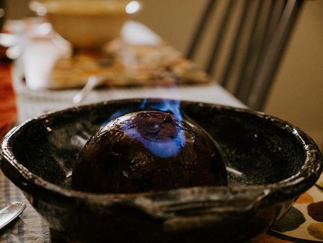 圣诞美食：圣诞节期间必吃的特色美食推荐及制作方法