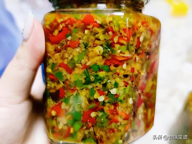 【辣椒酱的制作方法】自制辣椒酱，让你的菜肴更有味道