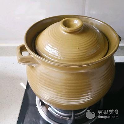 土茯苓汤：养生必备，教你制作土茯苓汤的正确方法