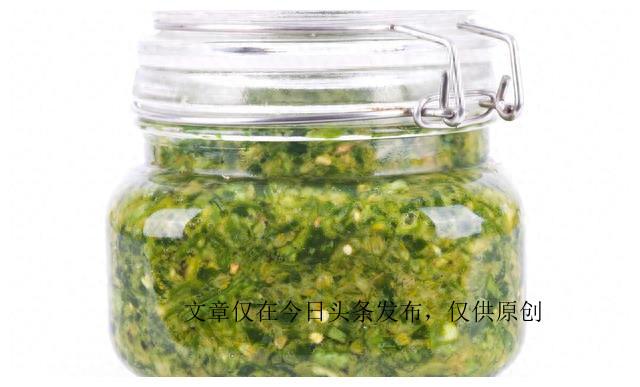 【韭菜花的腌制方法】怎么处理韭菜花才能保持新鲜？一起来学习腌制方法！